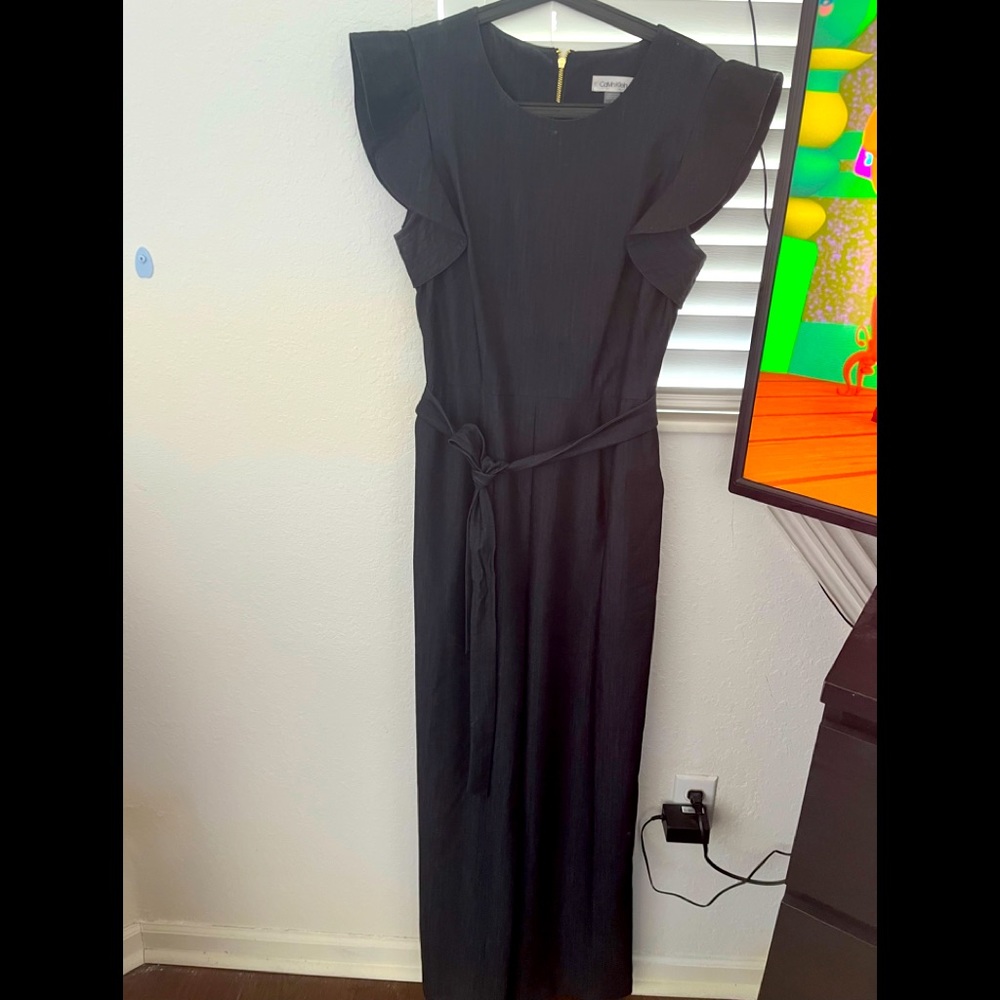 Ruffle sleeve calvin klein jumpsuit size 10 used only once